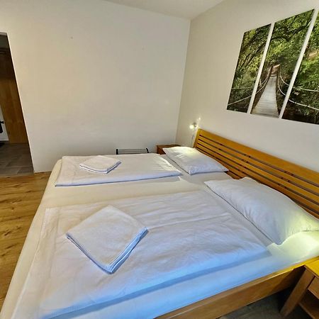 フッシュ・アン・デア・グロースグロックナーシュトラーセ Haus Maria Bed & Breakfast エクステリア 写真