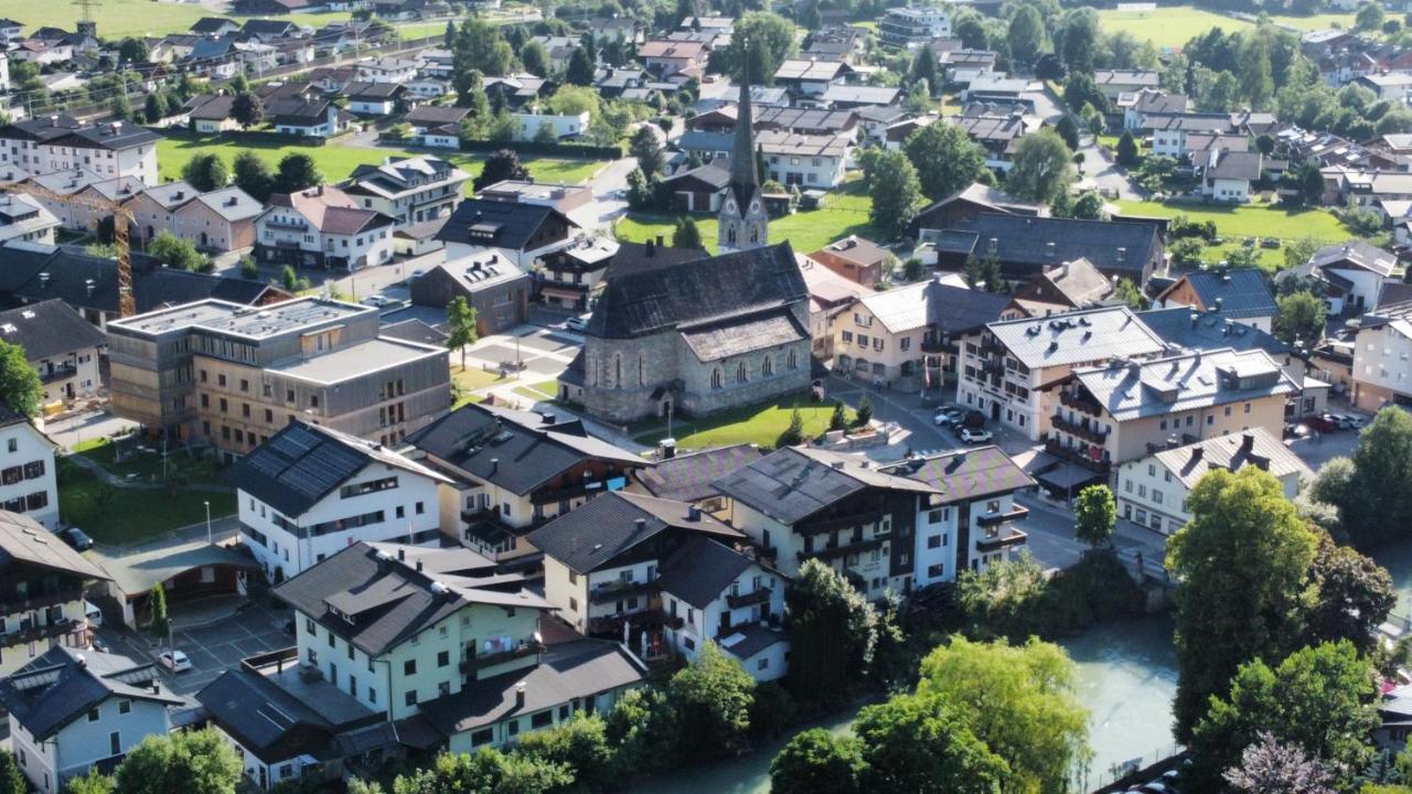 フッシュ・アン・デア・グロースグロックナーシュトラーセ Haus Maria Bed & Breakfast エクステリア 写真