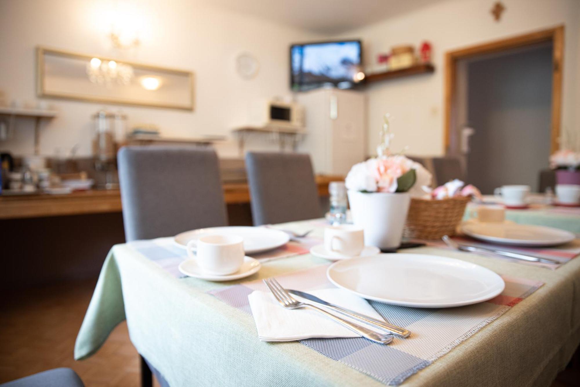 フッシュ・アン・デア・グロースグロックナーシュトラーセ Haus Maria Bed & Breakfast エクステリア 写真
